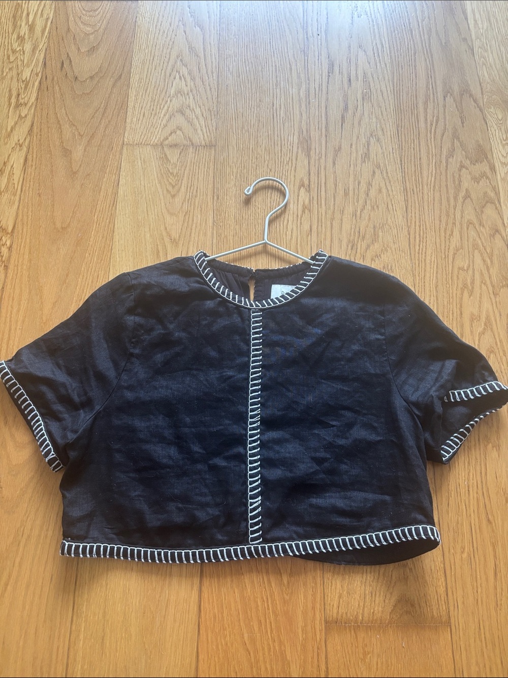 DISSH Black Cropped Top with White Contrast Stitching